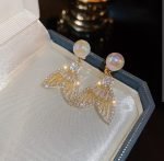 Golden Fishtail Luxury Sparkling Crystal Rhinestones Pearl Earrings - Image 3