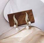 S Shape Crystal Leaf Drop Elegant Pearl Zircon Korean Earing - silver - Image 3
