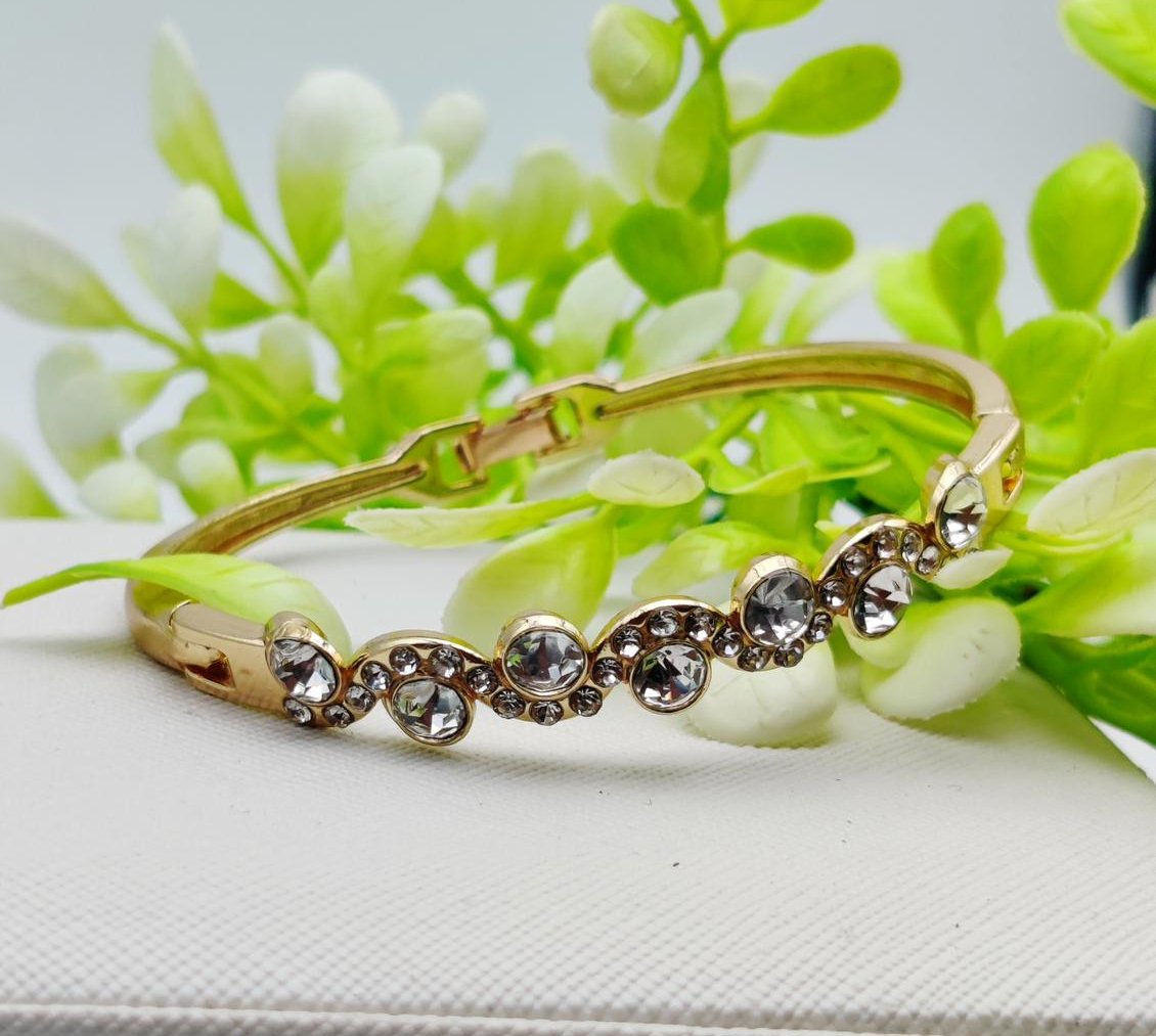 WhatsApp-Image-2025-02-06-at-3.44.08-PM Enchanting Imported Adjustable Crystal Bracelet - Image 1